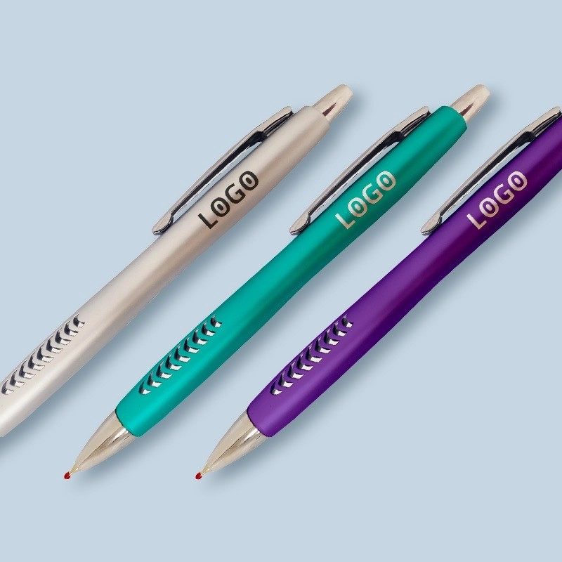 עט במילוי ג'ל