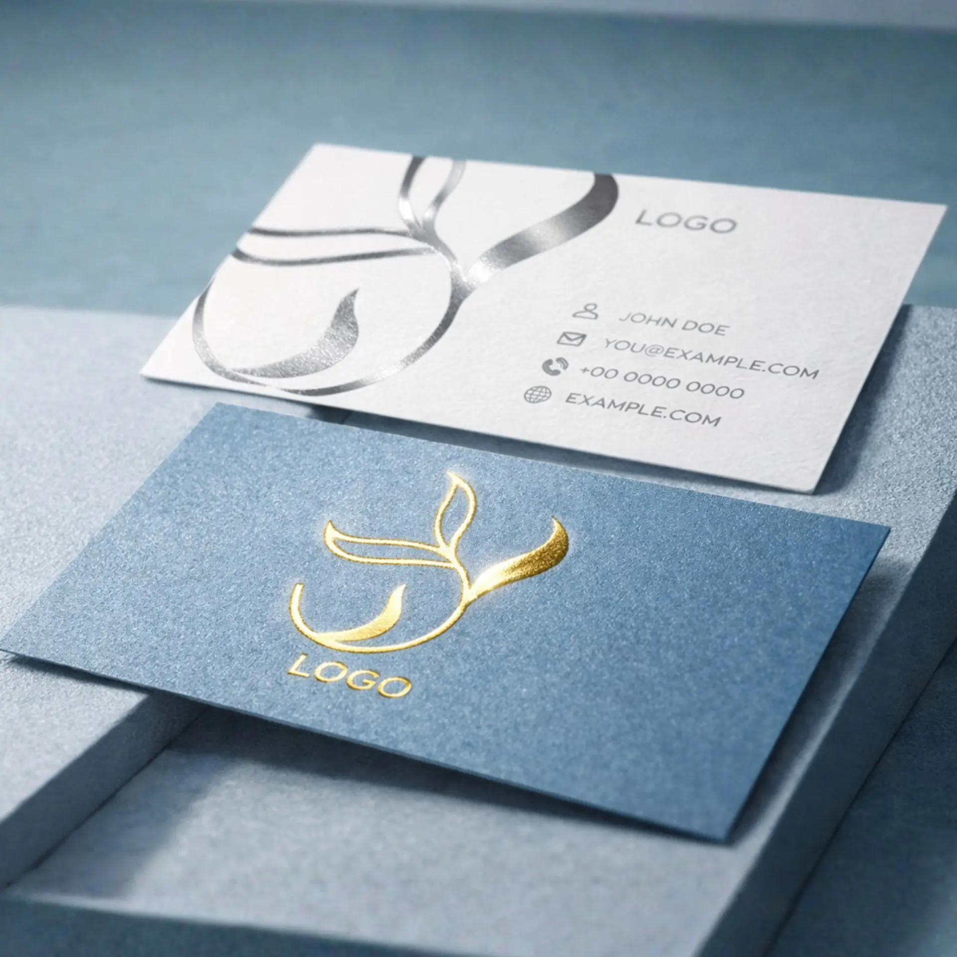 כרטיס ביקור בגימור מיוחד